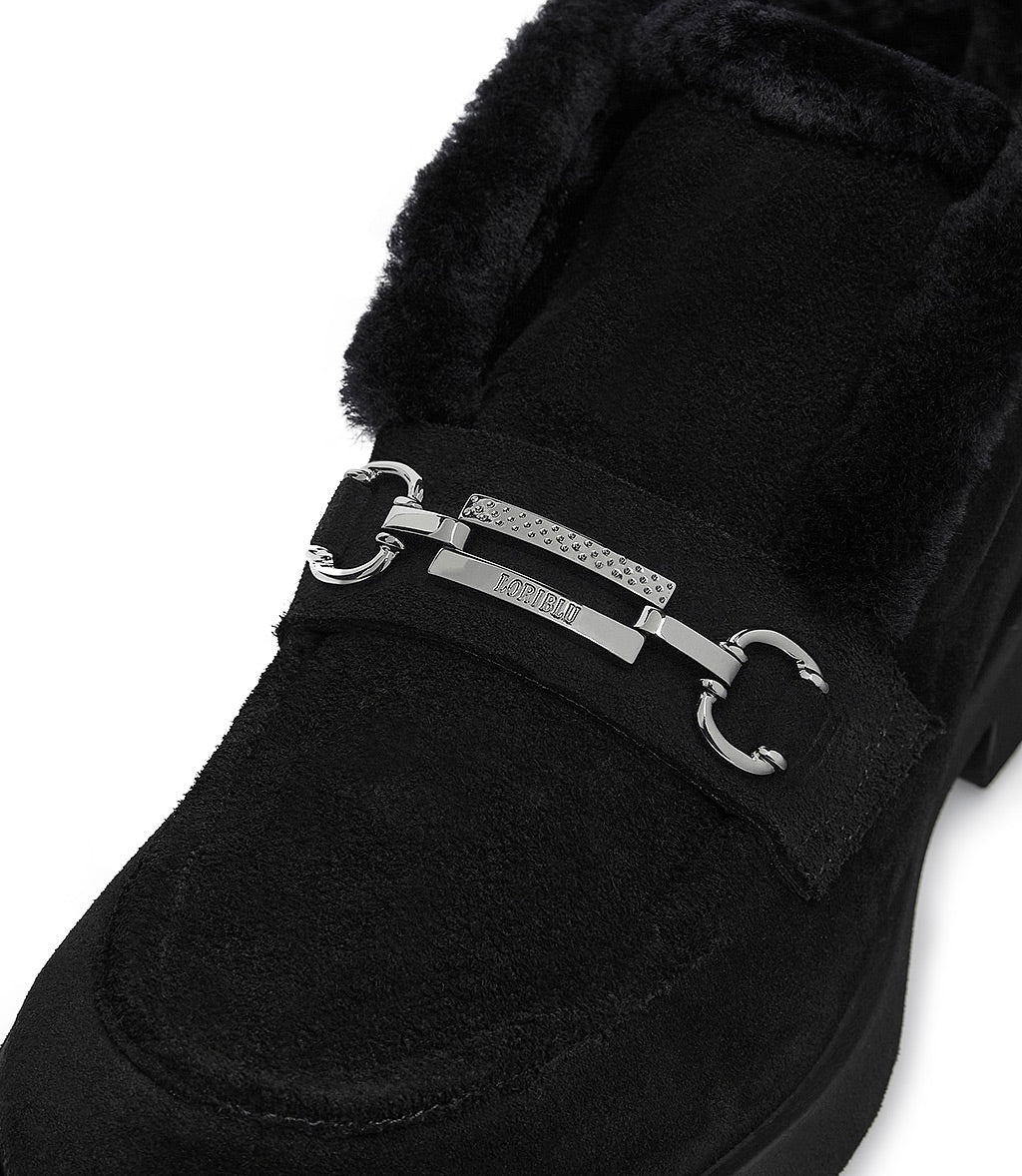 Mocassini in pelliccia nera con fibbia-logo - immagine 5