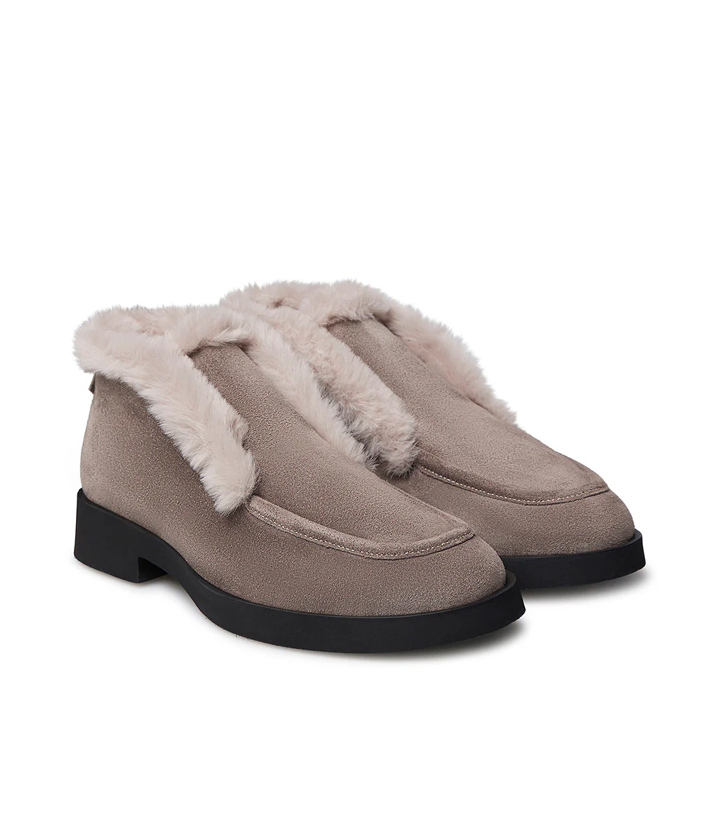 Mocassini in camoscio creta con eco pelliccia - immagine 3