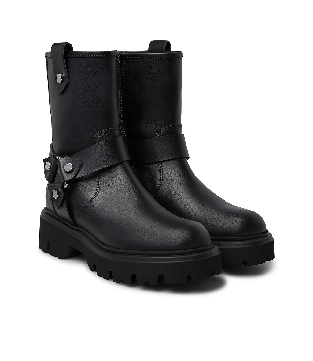 Stivaletti in vitello nero con borchie - immagine 3