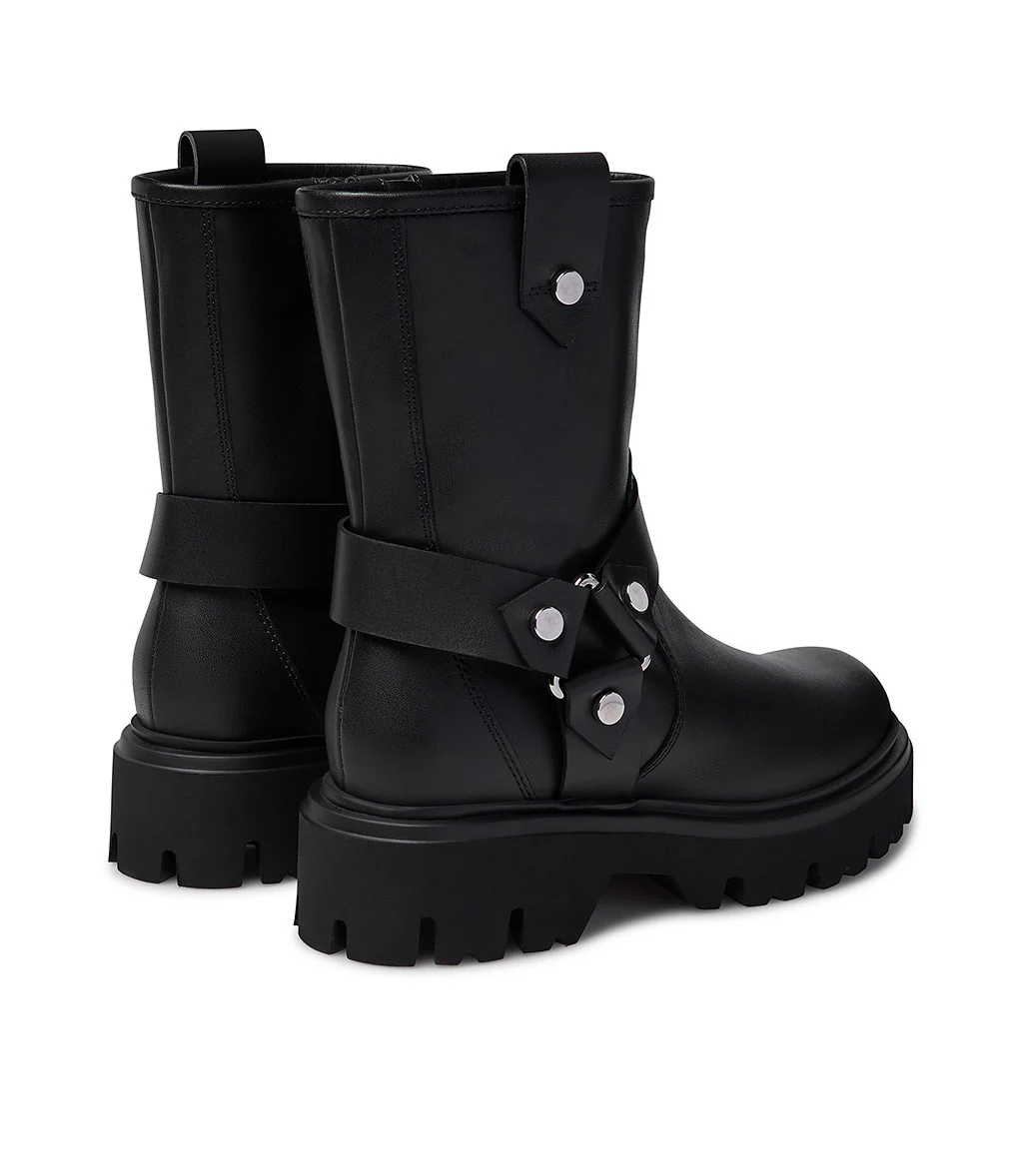 Stivaletti in vitello nero con borchie - immagine 4