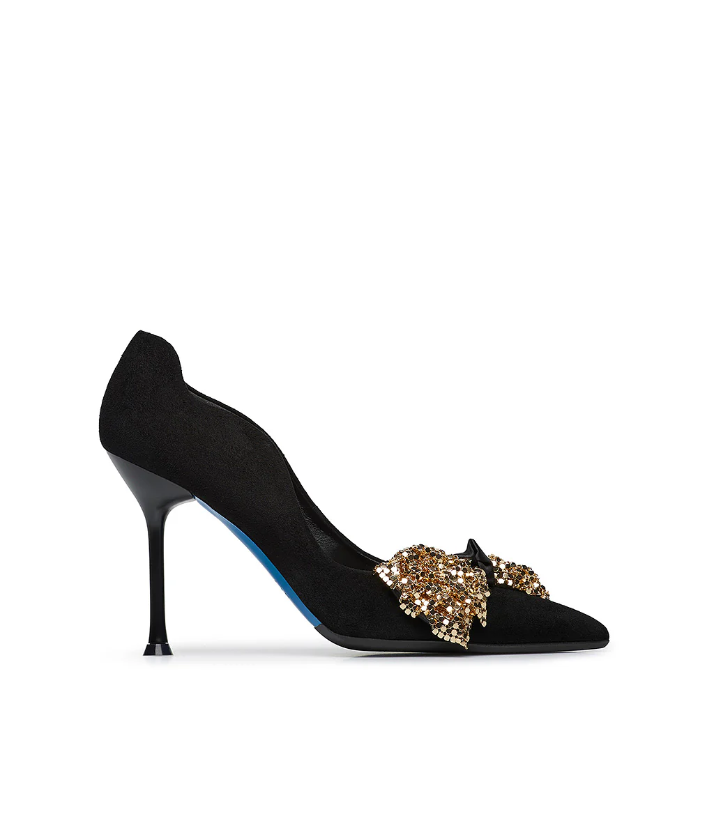 Décolleté onda in camoscio nero con fiocco full metal oro - immagine 2