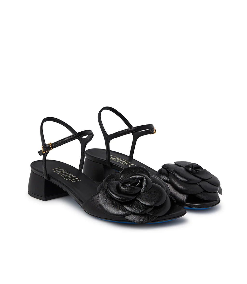 Sandalo in nappa nera con fiore - immagine 3
