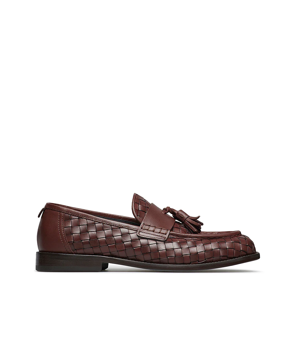 Loafer in vitello intrecciato marrone con nappine - immagine 2
