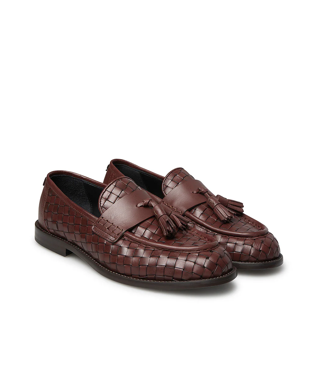 Loafer in vitello intrecciato marrone con nappine - immagine 3