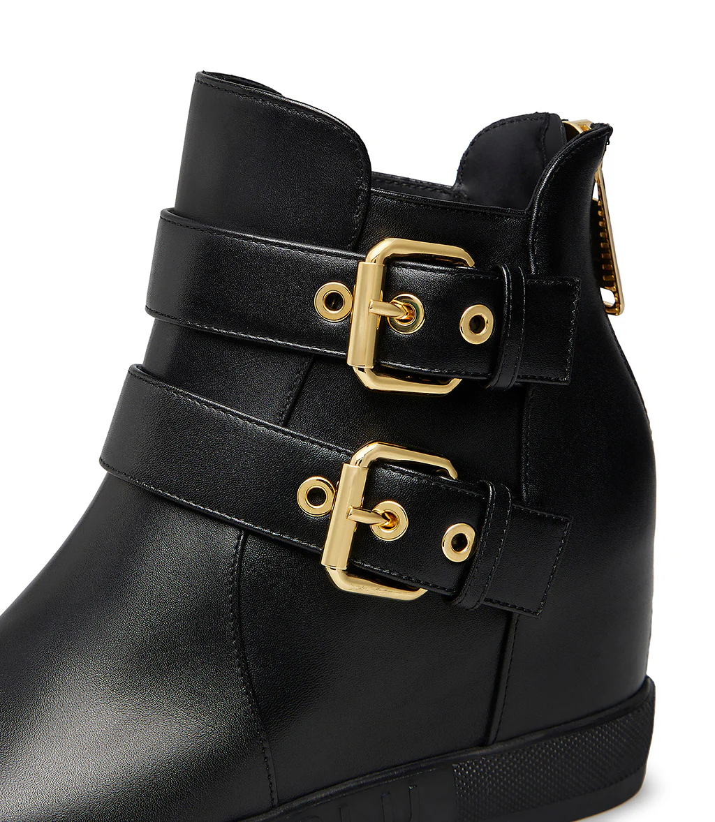 Sneaker in vitello nero con zeppa interna - immagine 5