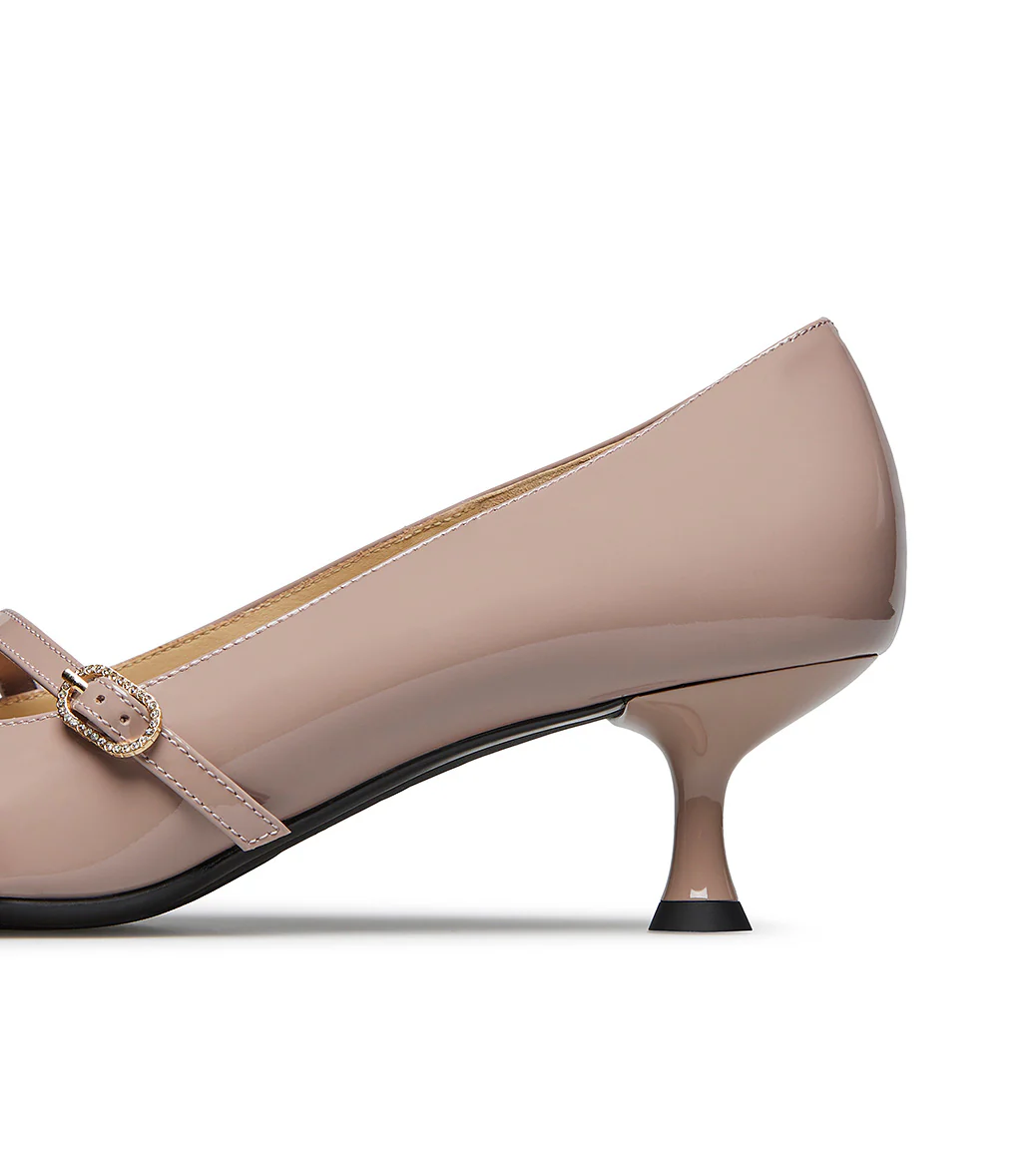 Décolleté in vernice cipria con cinturini - immagine 5