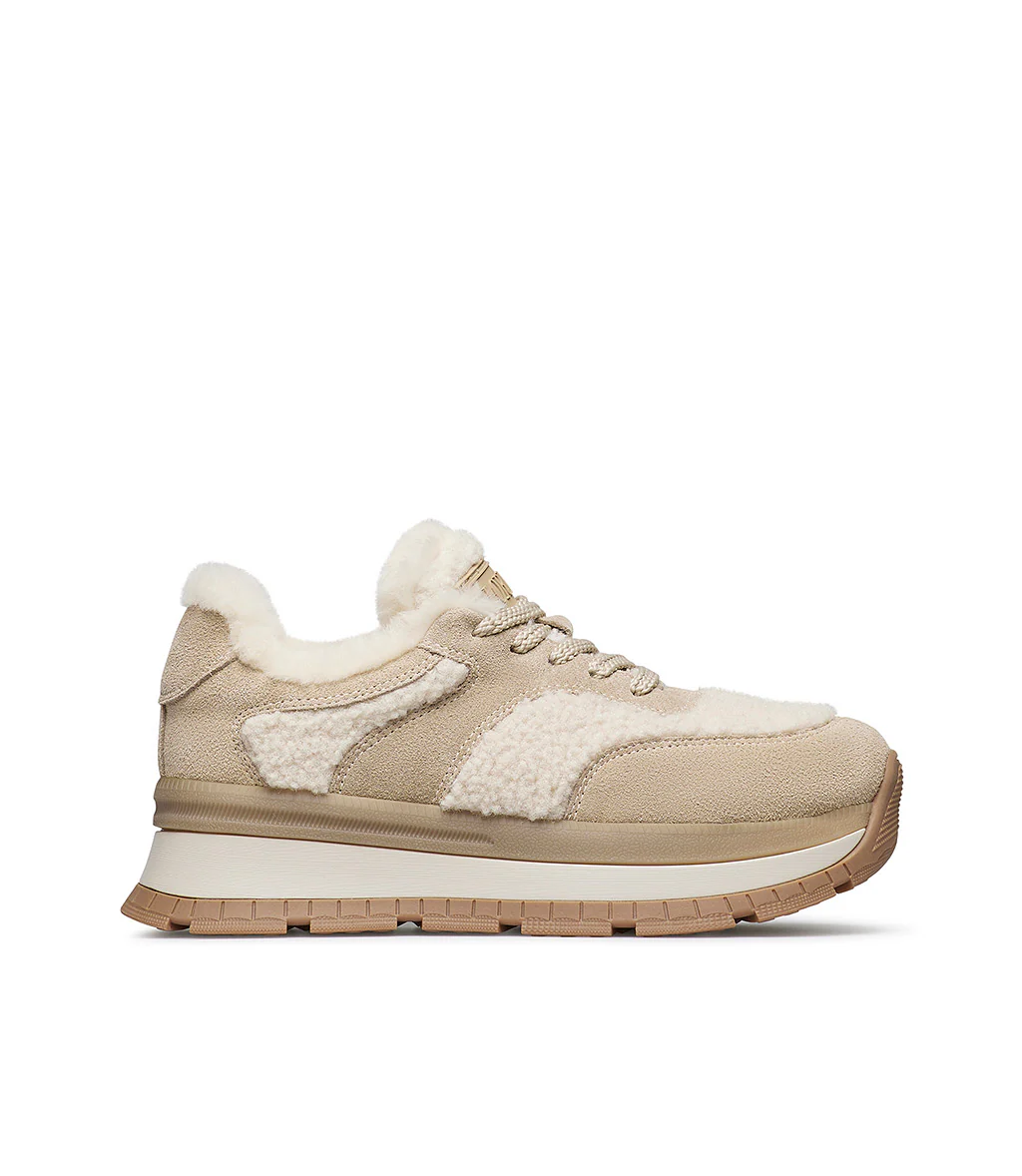 Sneaker in camoscio beige e eco pelliccia - immagine 2