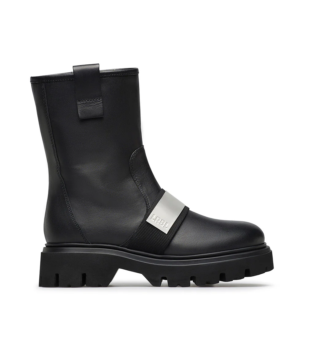 Stivaletto in vitello nero con placca logo argento - immagine 2