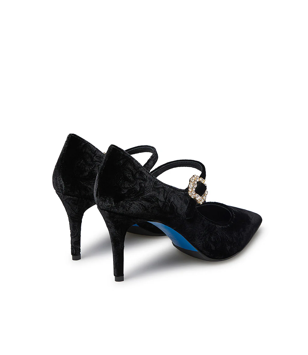 Décolleté in velluto nero con cinturino e fibbia gioiello - immagine 4