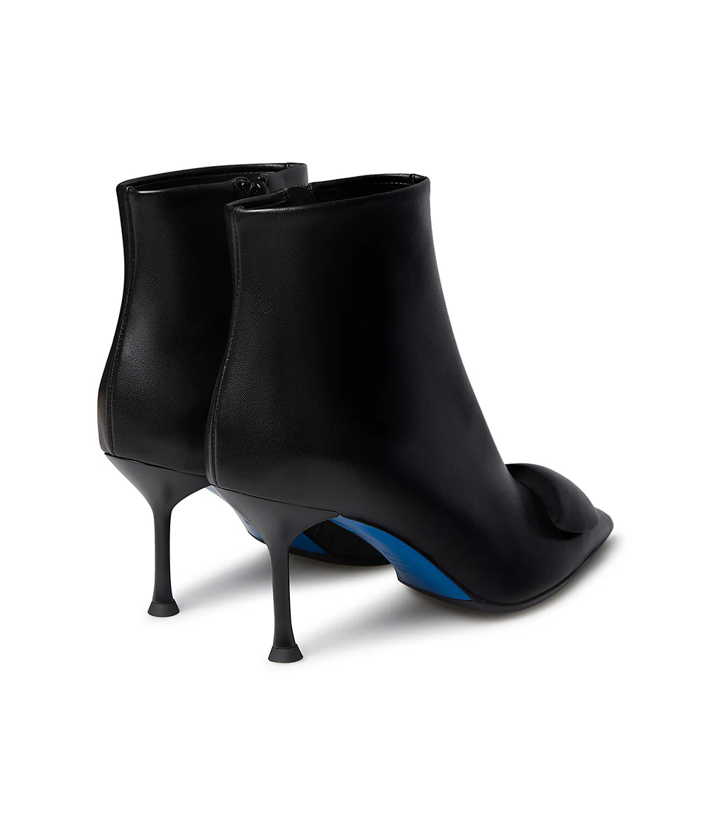 Stivaletto in nappa nera con accessorio - immagine 4