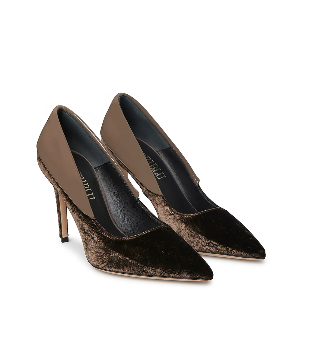 Décolléte in velluto e vernice castagna - immagine 3