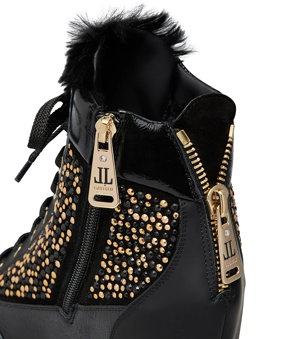 Sneakers nera con zeppa interna e borchie - immagine 5