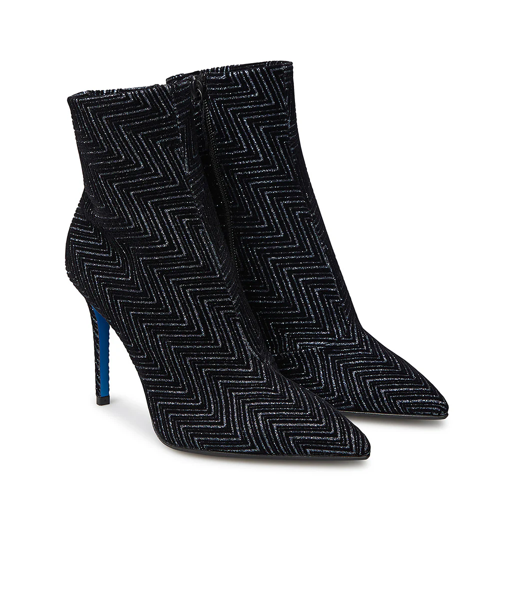 Stivaletto in velluto nero texture a rilievo - immagine 3