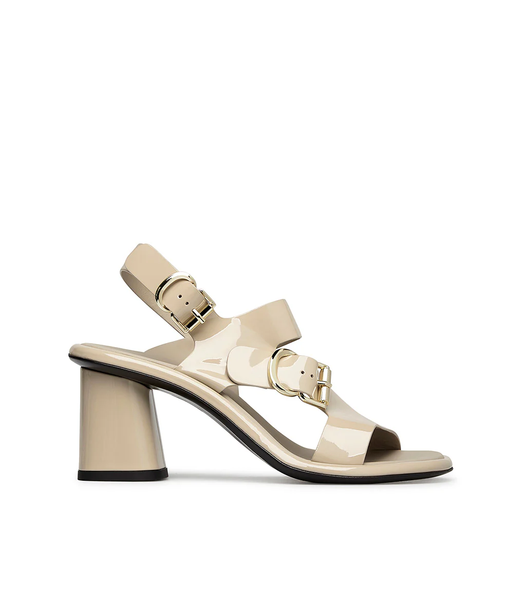 Sandali in vernice beige con cinturini - immagine 2