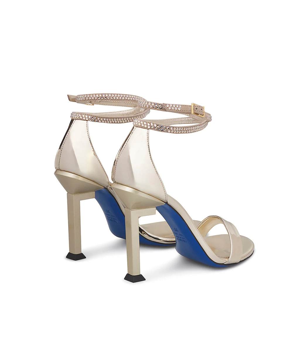 Sandalo in vernice platino - immagine 4