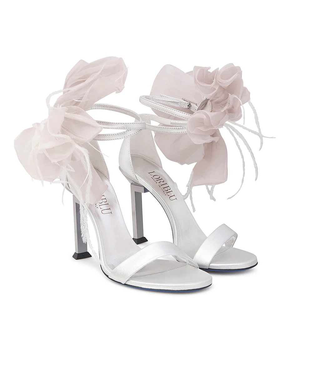 Sandalo in nappa laminata argento con fiore - immagine 3