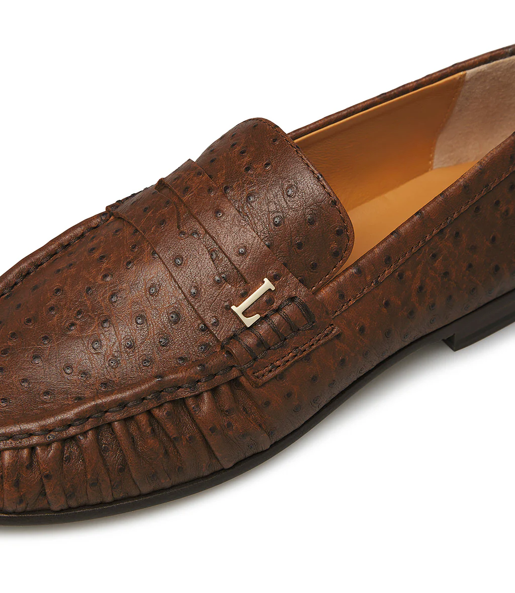 Mocassino in pelle stampa struzzo cuoio - immagine 5