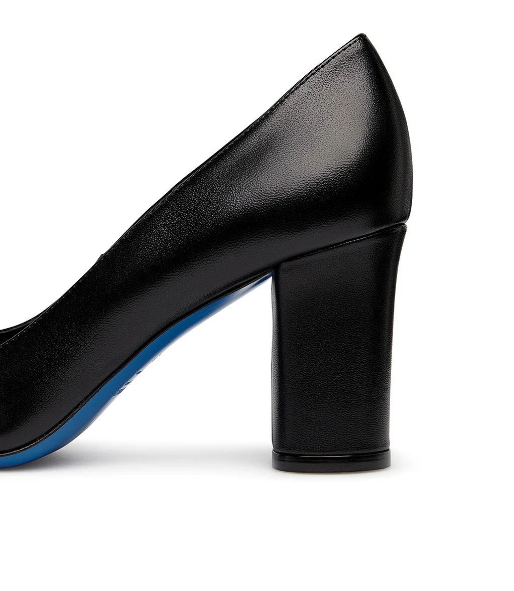 Décolléte in nappa nera - immagine 5