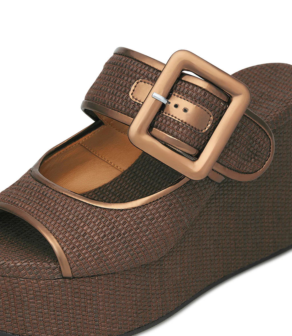 Sandalo zeppa in tessuto e vernice bronzo - immagine 5