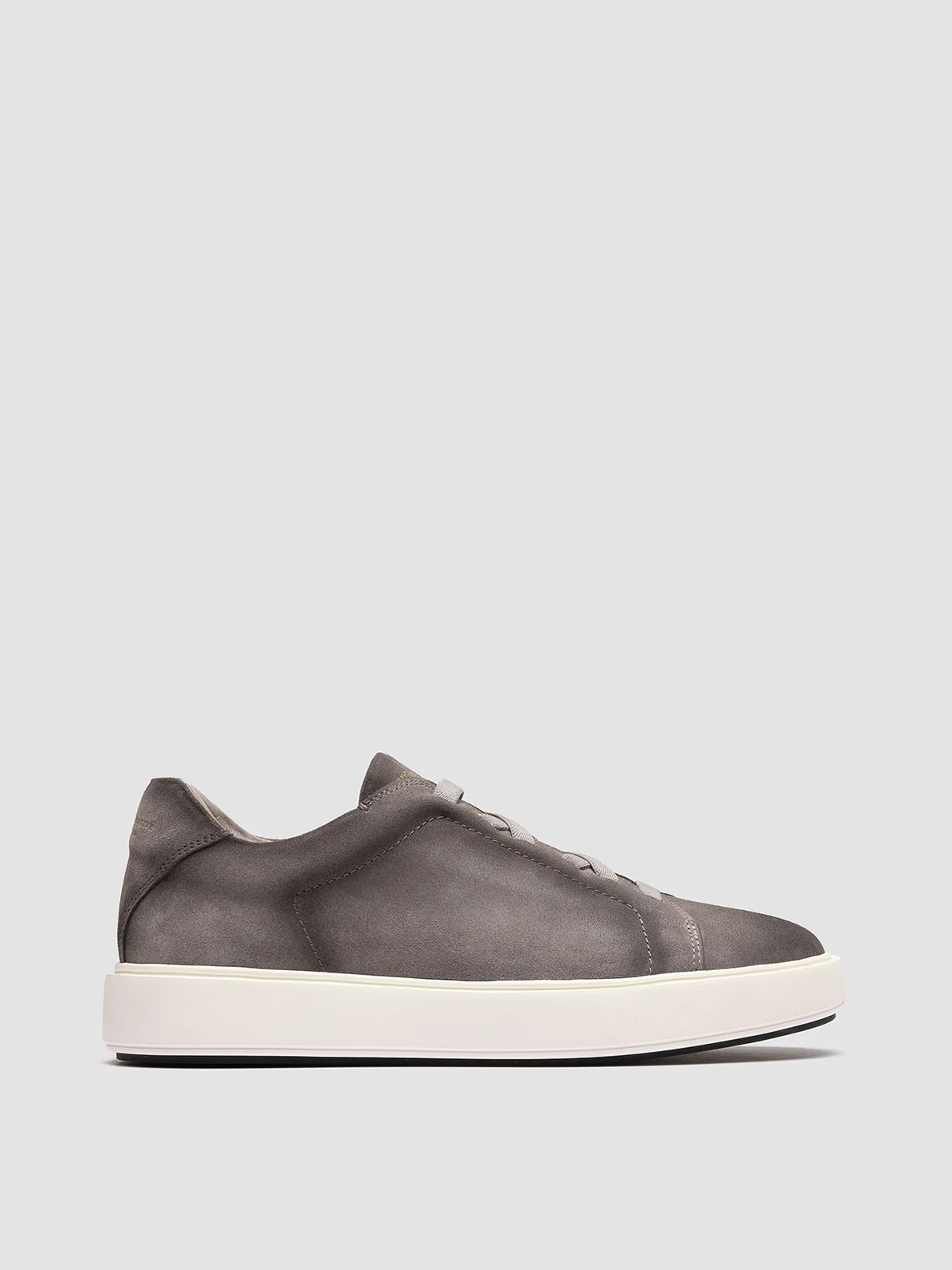 SLOUCH 001 - Sneaker Basse in Pelle Scamosciata Grigia - immagine 2