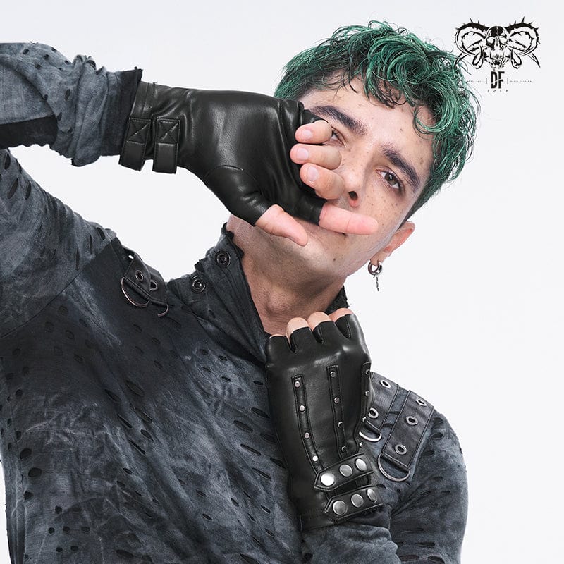 Guanti mezze dita da uomo in ecopelle con borchie punk - immagine 2