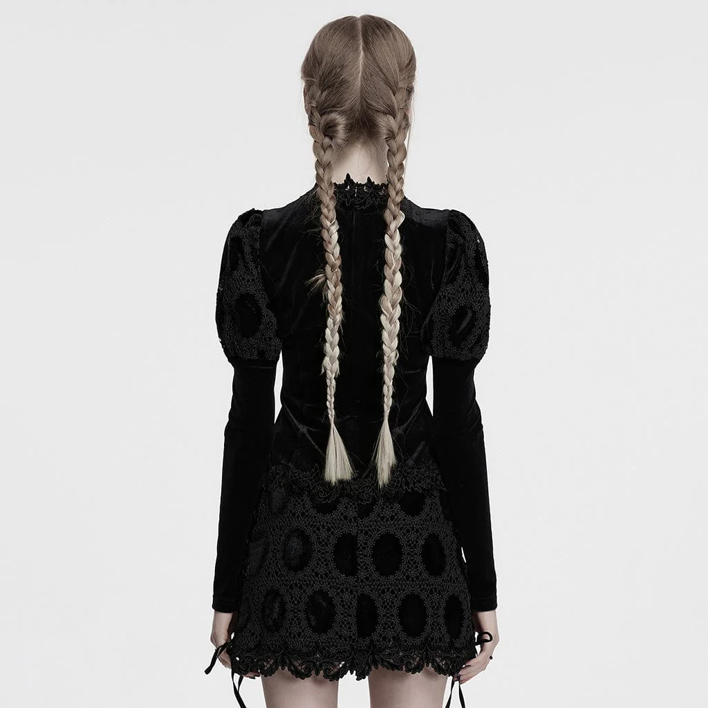 Camicia da donna in velluto con maniche a sbuffo e ricami floreali, stile gotico, nera - immagine 4