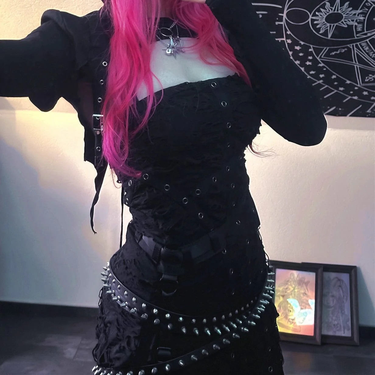 Abito a sottoveste irregolare con occhielli strappati punk da donna nero - immagine 9