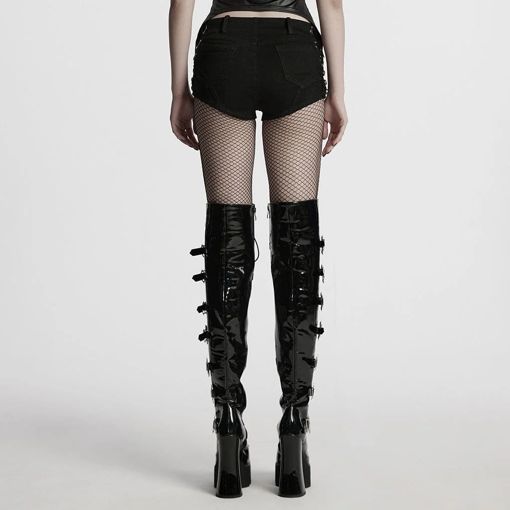 Pantaloncini strappati con borchie e cinturini punk da donna - immagine 4